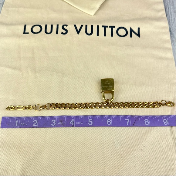 Louis Vuitton vintage lock bracelet chain HANDMADE - Picture 4 of 4